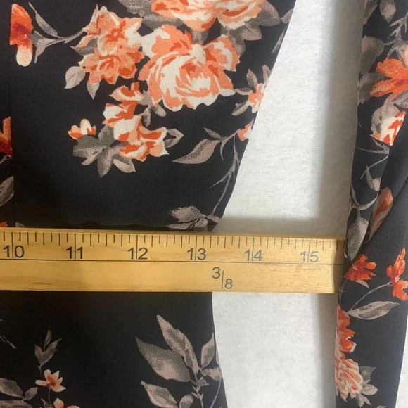 Forever 21 Floral Skater Dress Women's Small Black Long Bell Sleeve Fit & Flare - Picture 9 of 11
